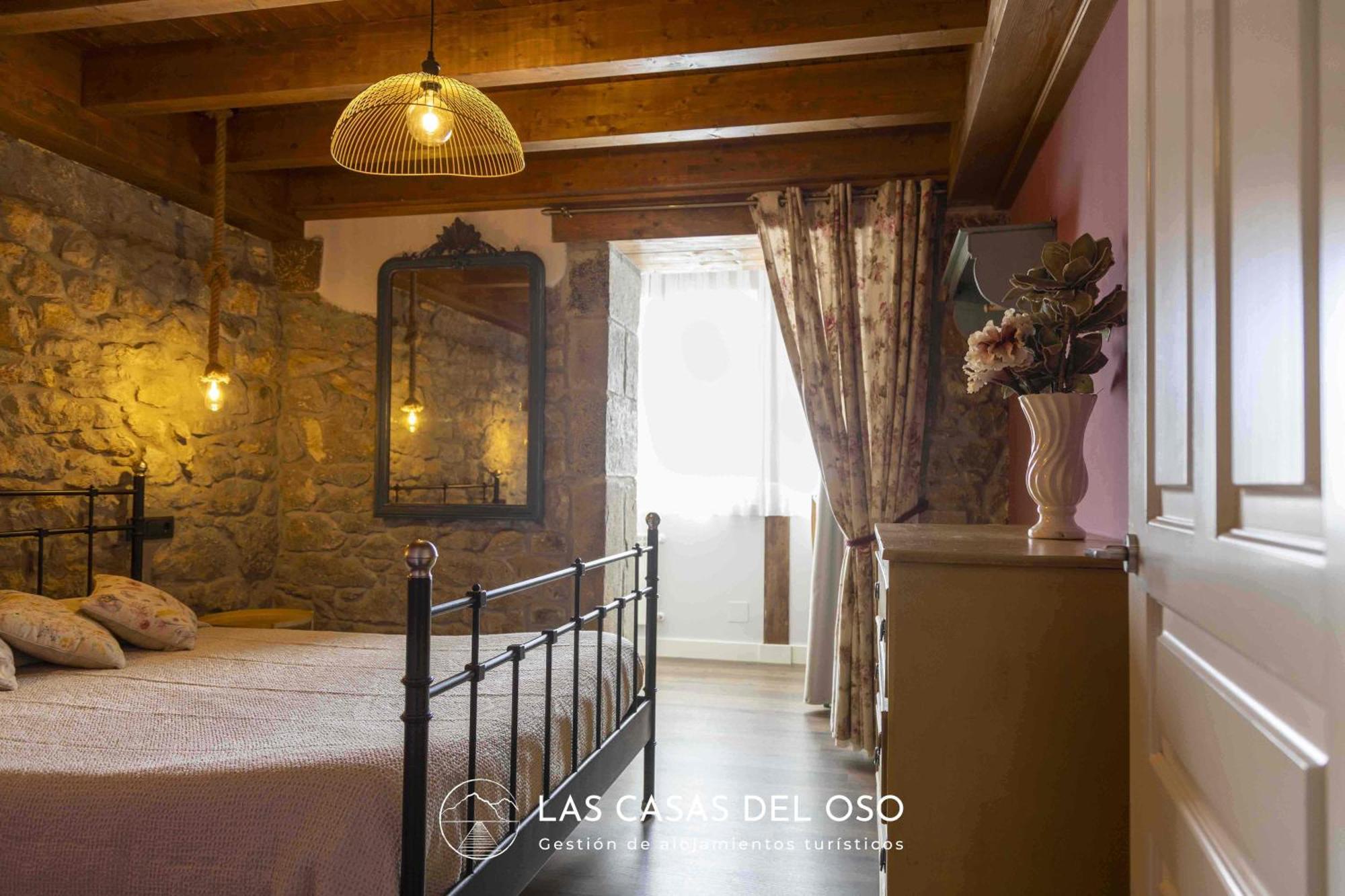 El Mirador De San Trocaya - Las Casas Del Oso Villamarcel Esterno foto