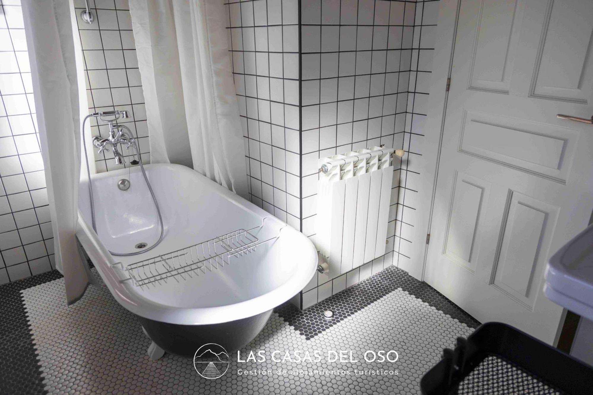 El Mirador De San Trocaya - Las Casas Del Oso Villamarcel Esterno foto