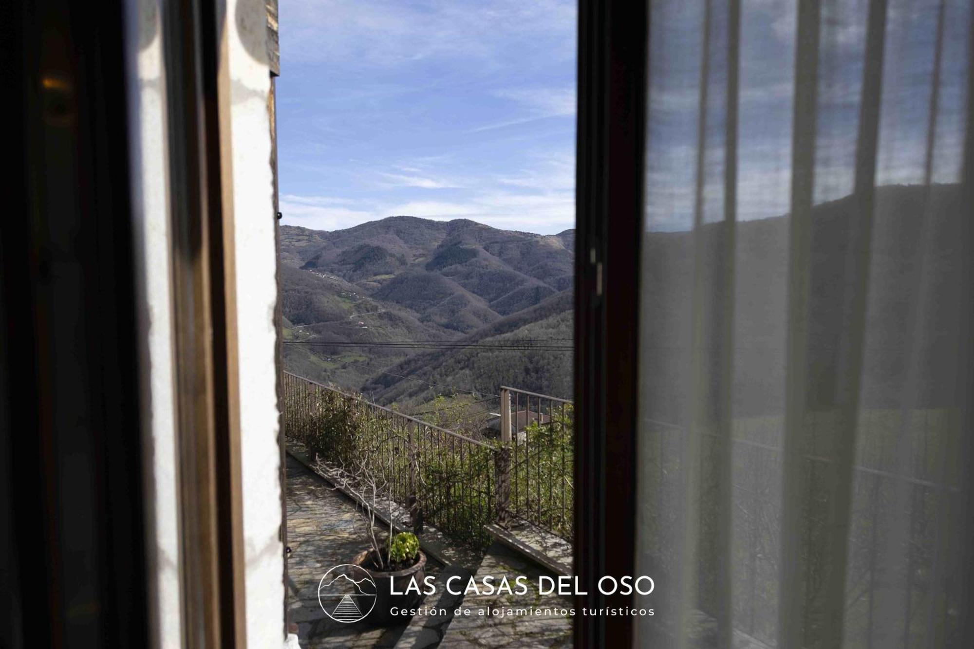 El Mirador De San Trocaya - Las Casas Del Oso Villamarcel Esterno foto